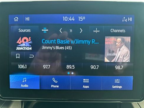 Used 2022 Ford Explorer XLT w/ Equipment Group 202A image 16