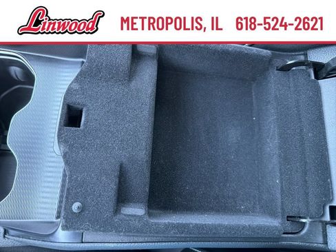 Used 2024 Jeep Grand Cherokee Altitude AWD/4WD image 21
