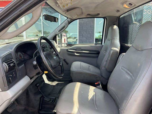 Used 2007 Ford F550 4x4 Regular Cab Super Duty image 25