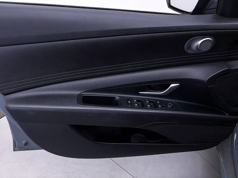 Used 2022 Hyundai Elantra SEL w/ Cargo Package FWD image 15