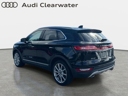 Used 2019 Lincoln MKC Reserve FWD image 2