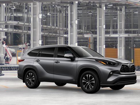 New 2026 Toyota Highlander XLE image 14