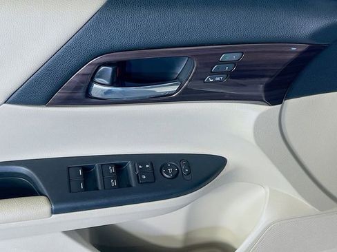 Used 2016 Honda Accord EX-L image 12