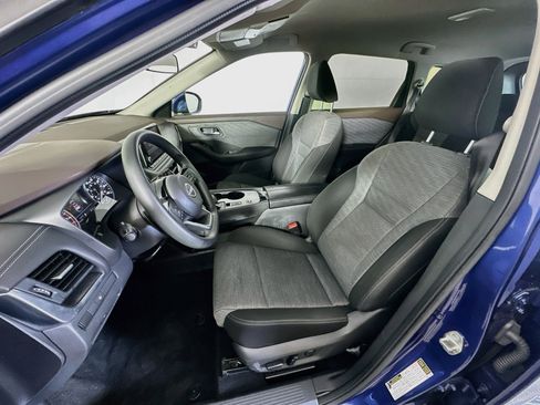 Used 2023 Nissan Rogue SV FWD image 13