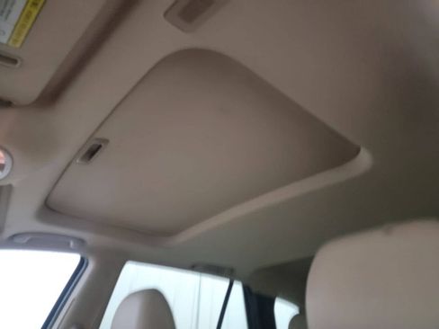 Used 2010 Hyundai Santa Fe Limited FWD image 34