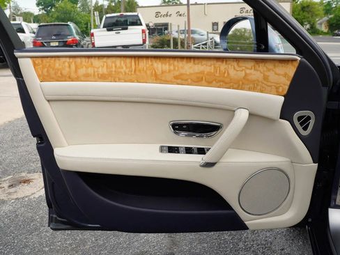 Used 2014 Bentley Flying Spur W12 AWD/4WD image 15