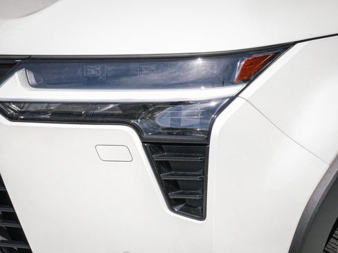 Used 2024 Lexus GX 550 AWD/4WD image 6
