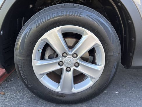 Used 2013 Toyota RAV4 XLE FWD image 21