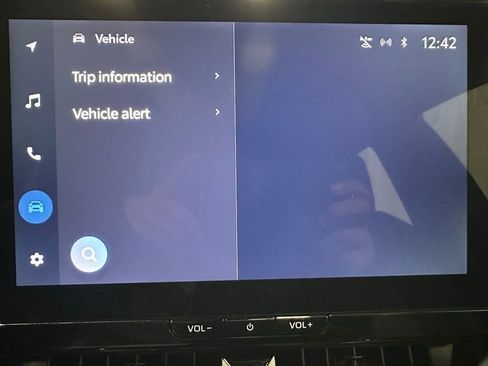 Used 2025 Toyota Corolla XSE image 30