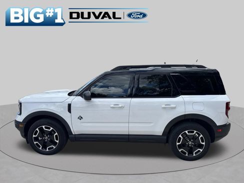 Used 2023 Ford Bronco Sport Outer Banks w/ Tech Package AWD/4WD image 6