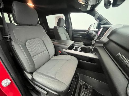 Used 2022 RAM 1500 Big Horn AWD/4WD image 33