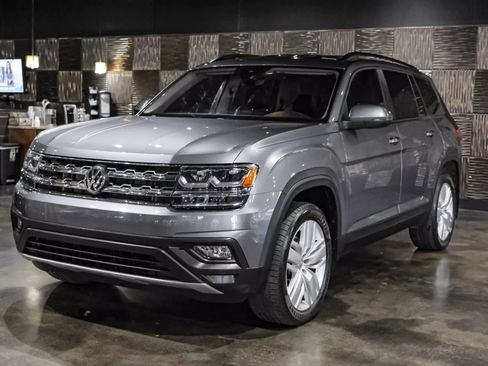 Used 2020 Volkswagen Atlas SE w/ Towing Package AWD/4WD image 6