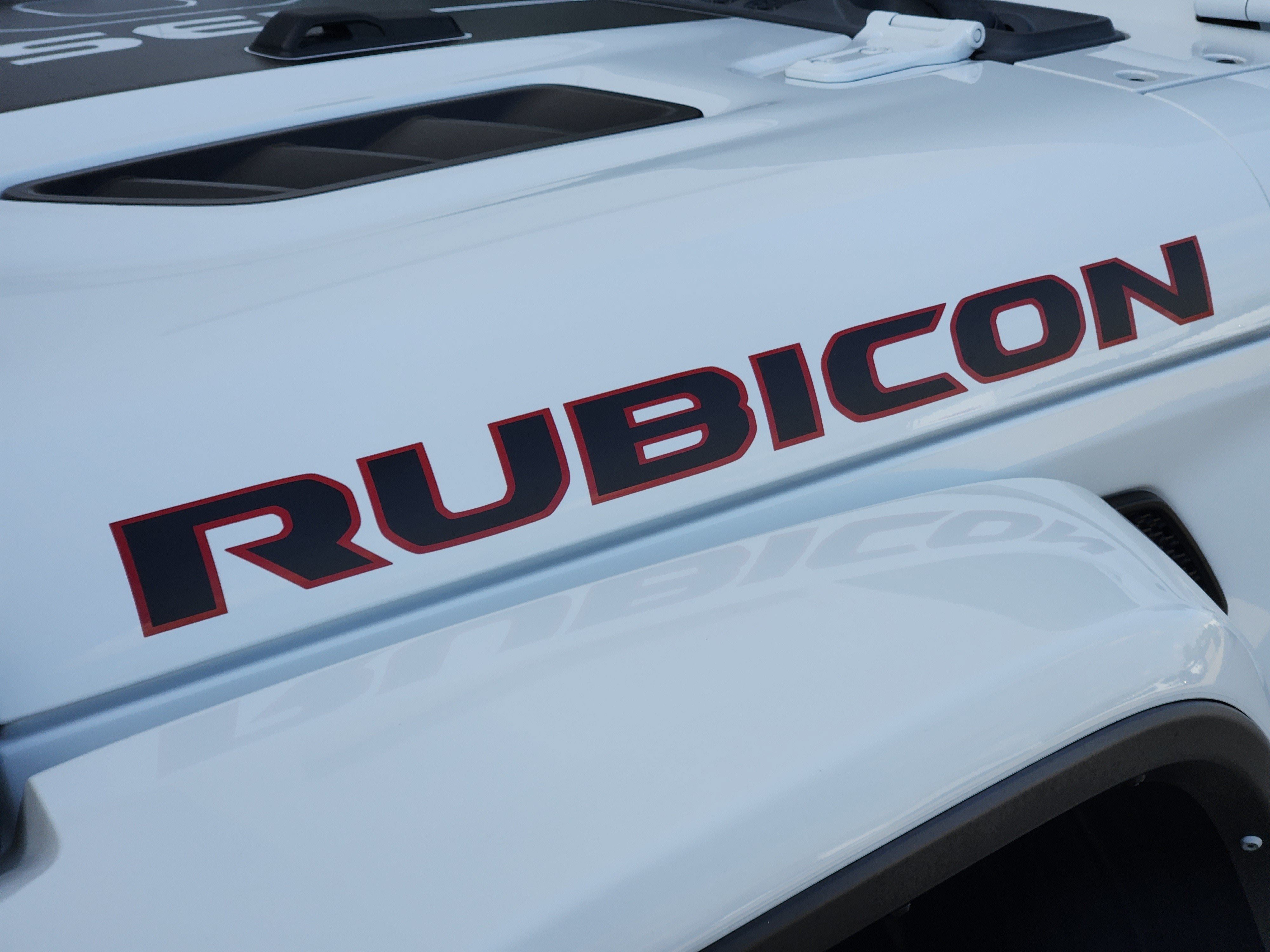 Used 2023 Jeep Wrangler Unlimited Rubicon AWD/4WD image 12