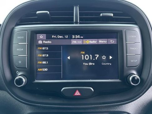 Used 2024 Kia Soul LX w/ Option Group 015 image 35