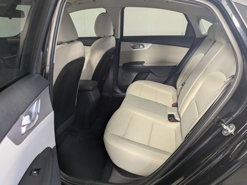 Used 2023 Kia Forte LXS w/ LXS Technology Package FWD image 23