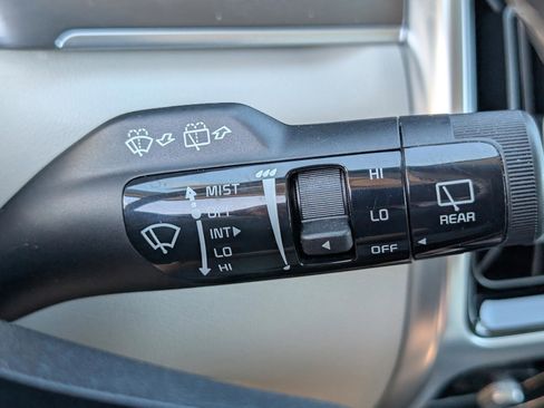 Used 2022 Kia Sorento SX image 28