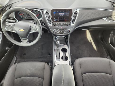 Used 2019 Chevrolet Malibu LT image 25