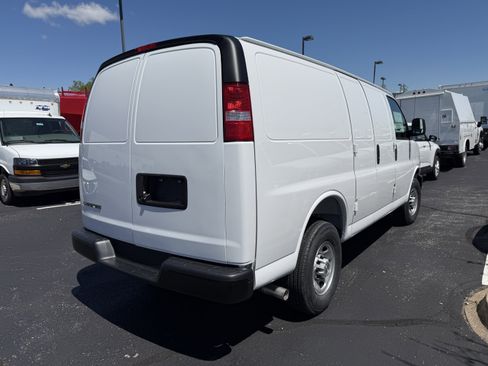 New 2026 Chevrolet Express 2500 w/ Driver Convenience Package RWD image 7
