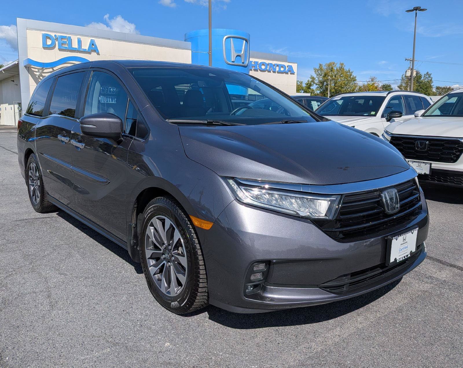 Used 2023 Honda Odyssey EX-L image 3