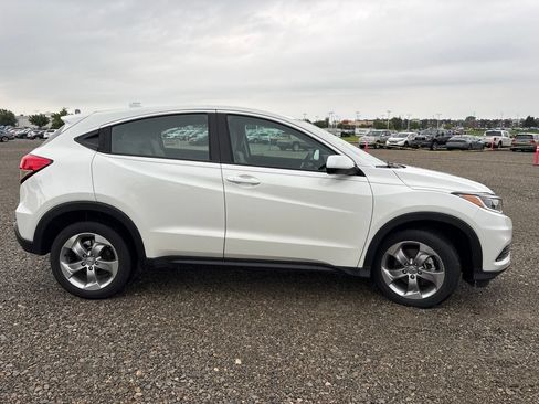 Used 2021 Honda HR-V LX image 12