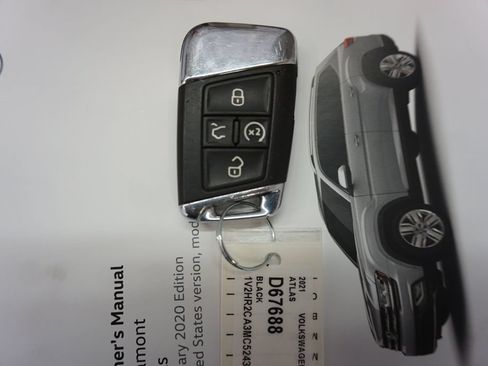 Used 2021 Volkswagen Atlas SE AWD/4WD image 17