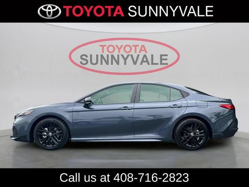 Used 2026 Toyota Camry SE FWD image 7