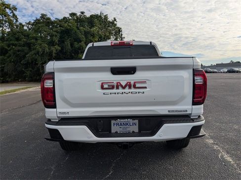 New 2026 GMC Canyon Elevation image 5