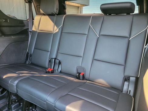 Certified 2023 Cadillac Escalade Premium Luxury w/ LPO, Radiant Package image 12