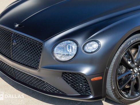 Used 2022 Bentley Continental GT image 7