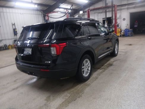 Certified 2025 Ford Explorer Active image 4
