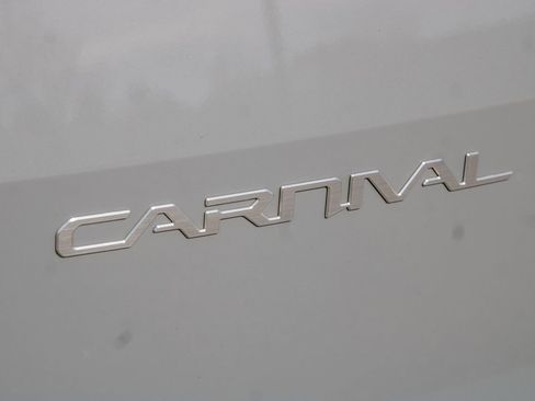 Used 2024 Kia Carnival SX Prestige image 54