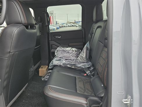 New 2025 Nissan Frontier PRO-4X w/ Pro Premium Package image 4