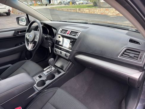Used 2016 Subaru Outback 2.5i Premium image 21
