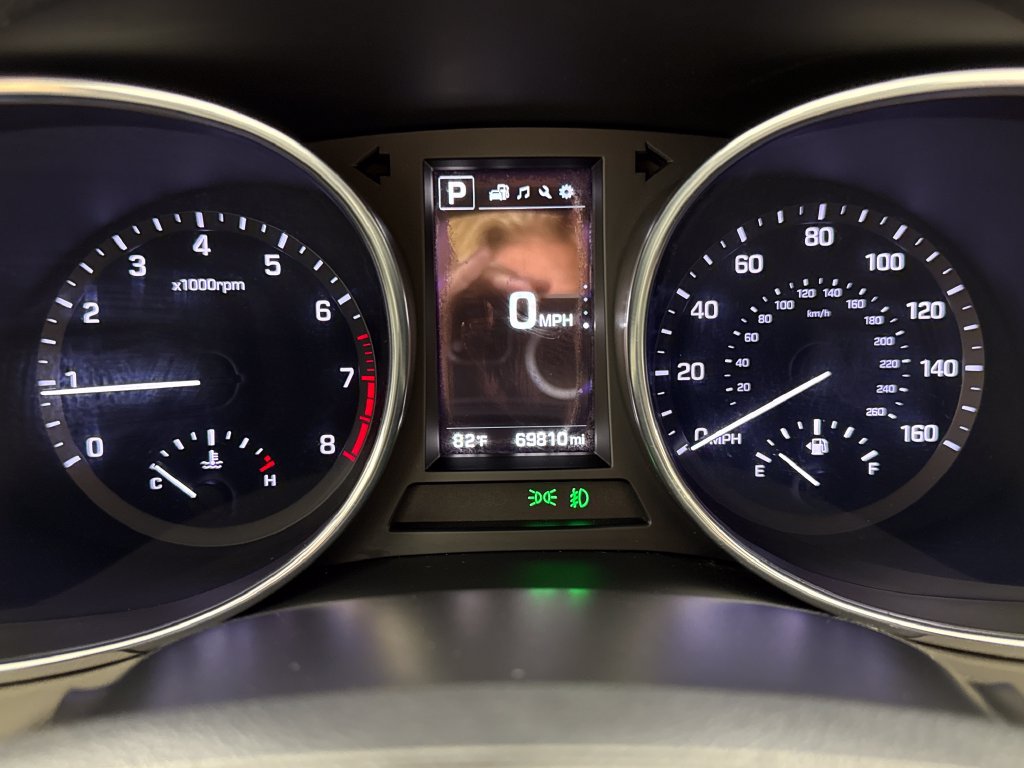 Used 2018 Hyundai Santa Fe Sport FWD image 17