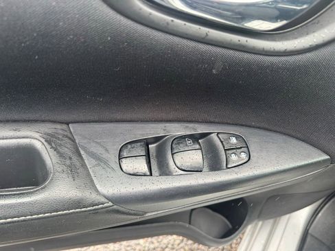 Used 2016 Nissan Sentra S FWD image 14