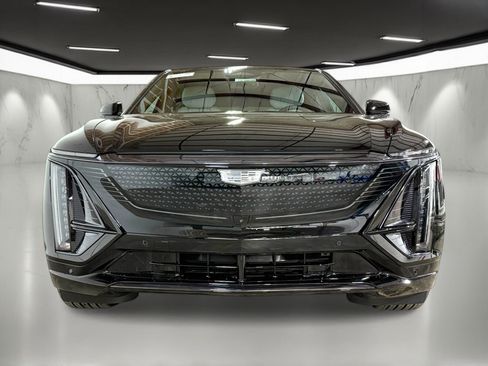 New 2026 Cadillac Lyriq Sport image 6