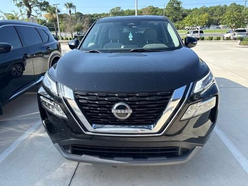 Used 2023 Nissan Rogue SV FWD image 2