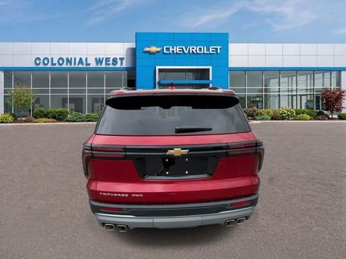 Used 2026 Chevrolet Traverse LT w/ Driver Confidence Package AWD/4WD image 4