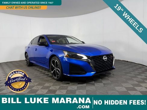 Used 2025 Nissan Altima 2.5 SR image 1