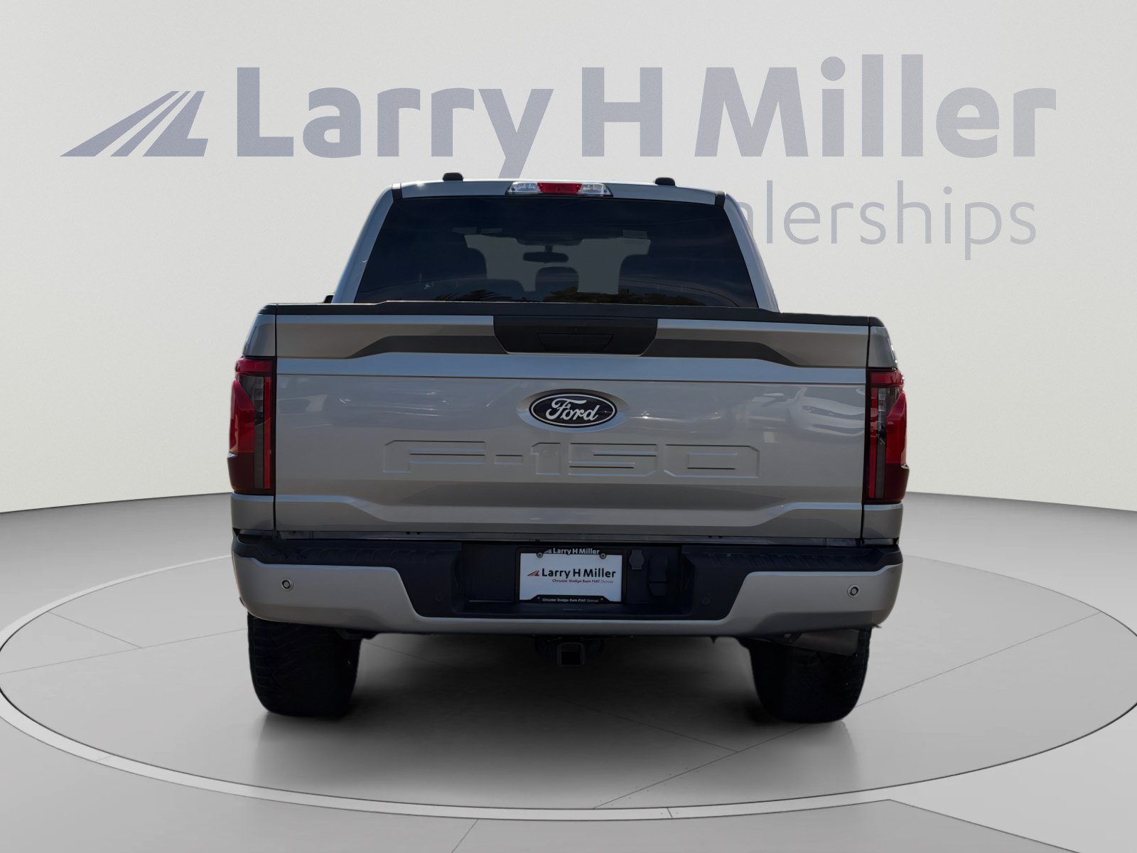 Used 2024 Ford F150 STX AWD/4WD image 4