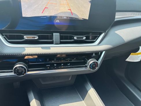 New 2026 Chevrolet Equinox LT FWD image 23