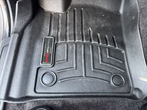 Used 2018 Jeep Grand Cherokee Altitude AWD/4WD image 17