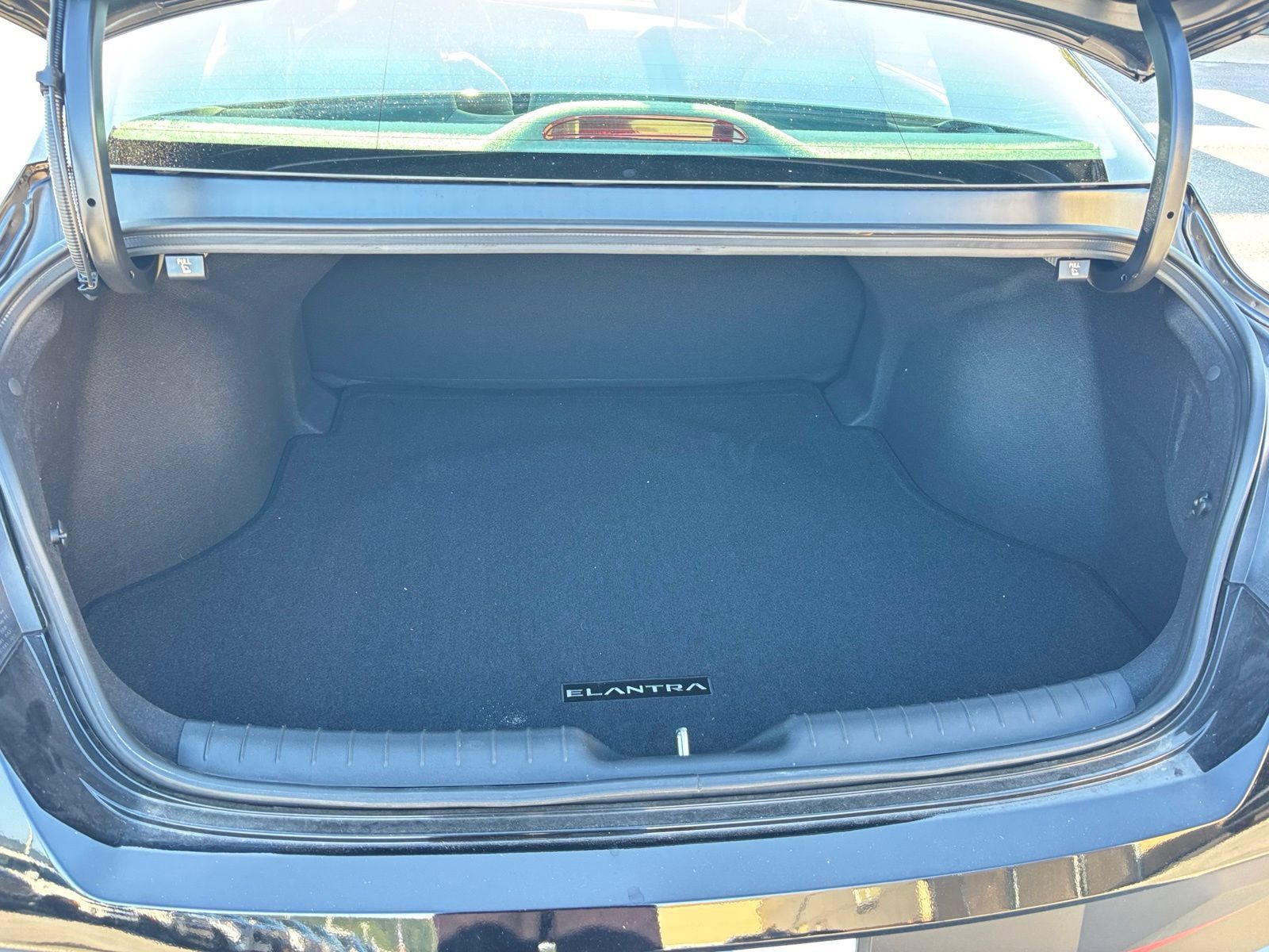 Certified 2026 Hyundai Elantra Sport FWD image 16