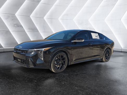 New 2025 Kia K4 GT-Line Turbo image 1