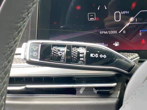 Used 2026 Cadillac Escalade V AWD/4WD image 59