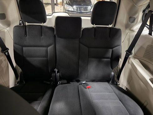 Used 2019 Dodge Grand Caravan SE FWD image 42