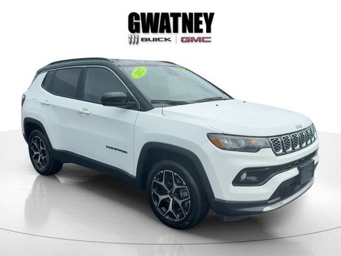 Used 2025 Jeep Compass Limited AWD/4WD image 1