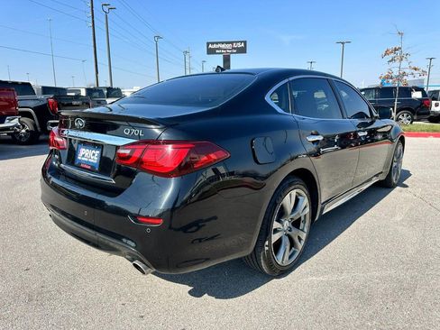Used 2017 INFINITI Q70 L 3.7 AWD/4WD image 5