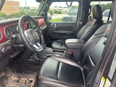 Used 2018 Jeep Wrangler Unlimited Rubicon AWD/4WD image 5