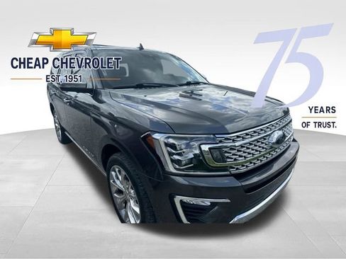 Used 2018 Ford Expedition Platinum AWD/4WD image 2